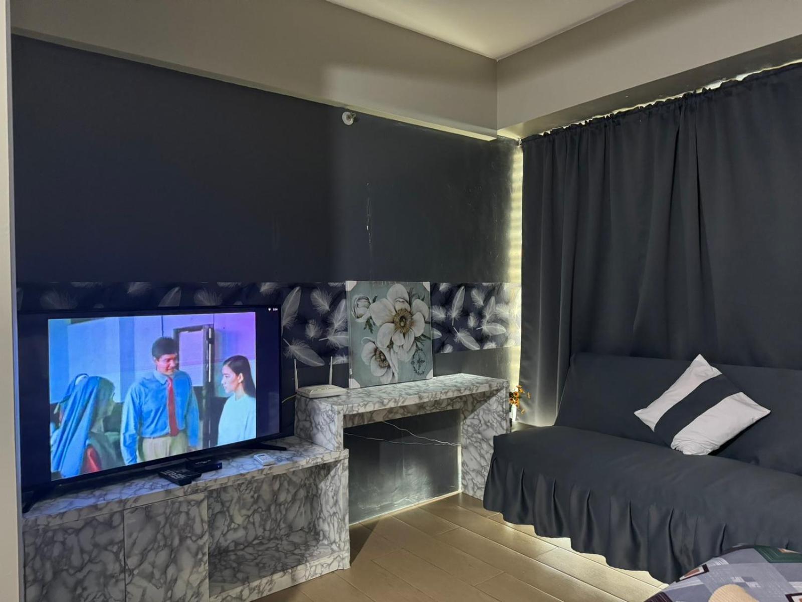 Henry'S Newport Condotel Pasay Exterior photo